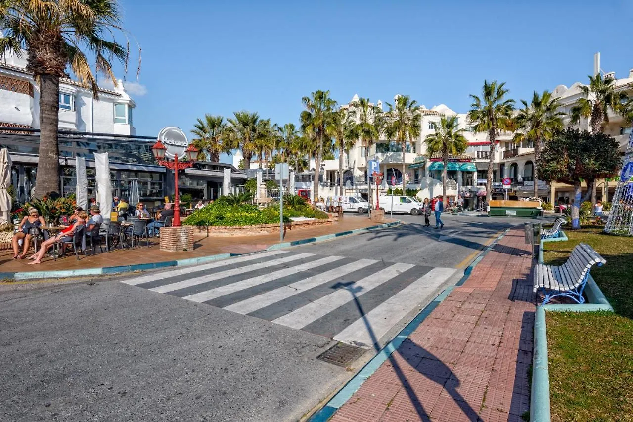 Puerto Marina, Frontline Apartment In Benalmadena, Malaga La Carihuela