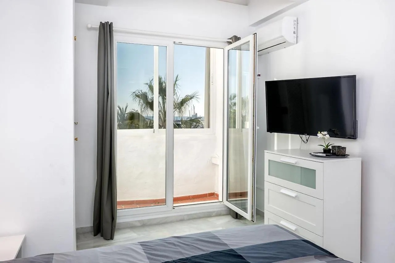 Puerto Marina, Frontline Apartment In Benalmadena, Malaga La Carihuela