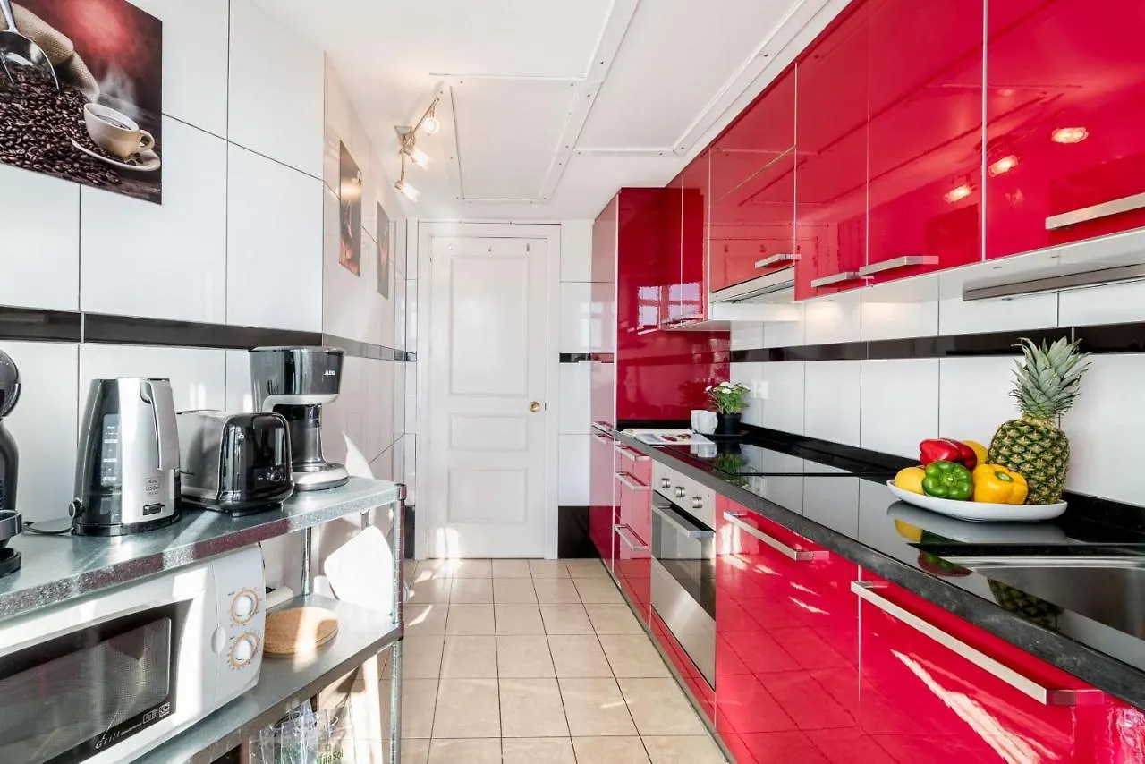 Puerto Marina, Frontline Apartment In Benalmadena, Malaga La Carihuela