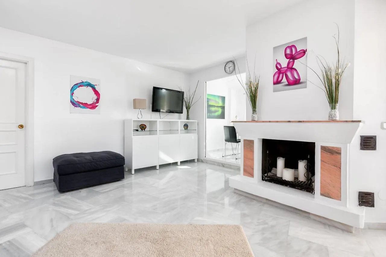 Puerto Marina, Frontline Apartment In Benalmadena, Malaga La Carihuela